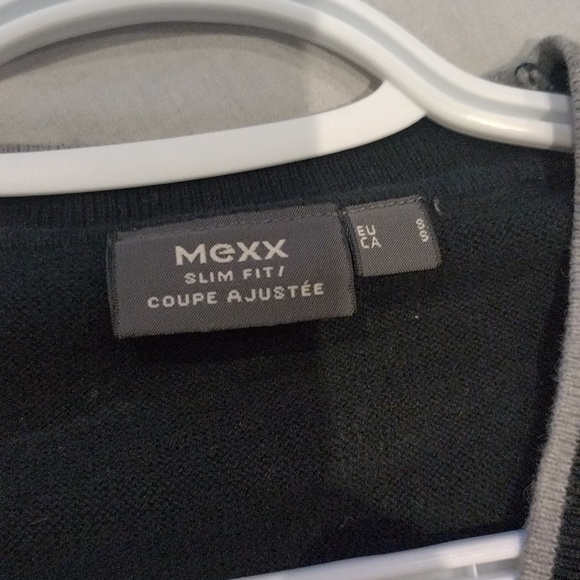 Mexx Button Up Vest - Picture 3 of 4